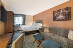 Standard Room, 1 King Bed with Sofa bed, Non Smoking | Premium bedding, desk, iron/ironing board, free cribs/infant beds - The Clocktower Hotel at Century House, an Ascend Collection Hotel (Cohoes)