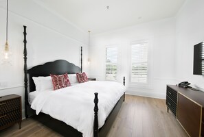 Egyptian cotton sheets, premium bedding, individually decorated