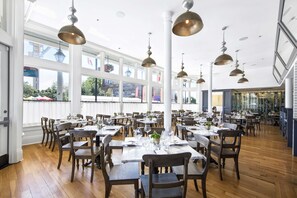 Restaurant - Fairmount Hotel (San Antonio)