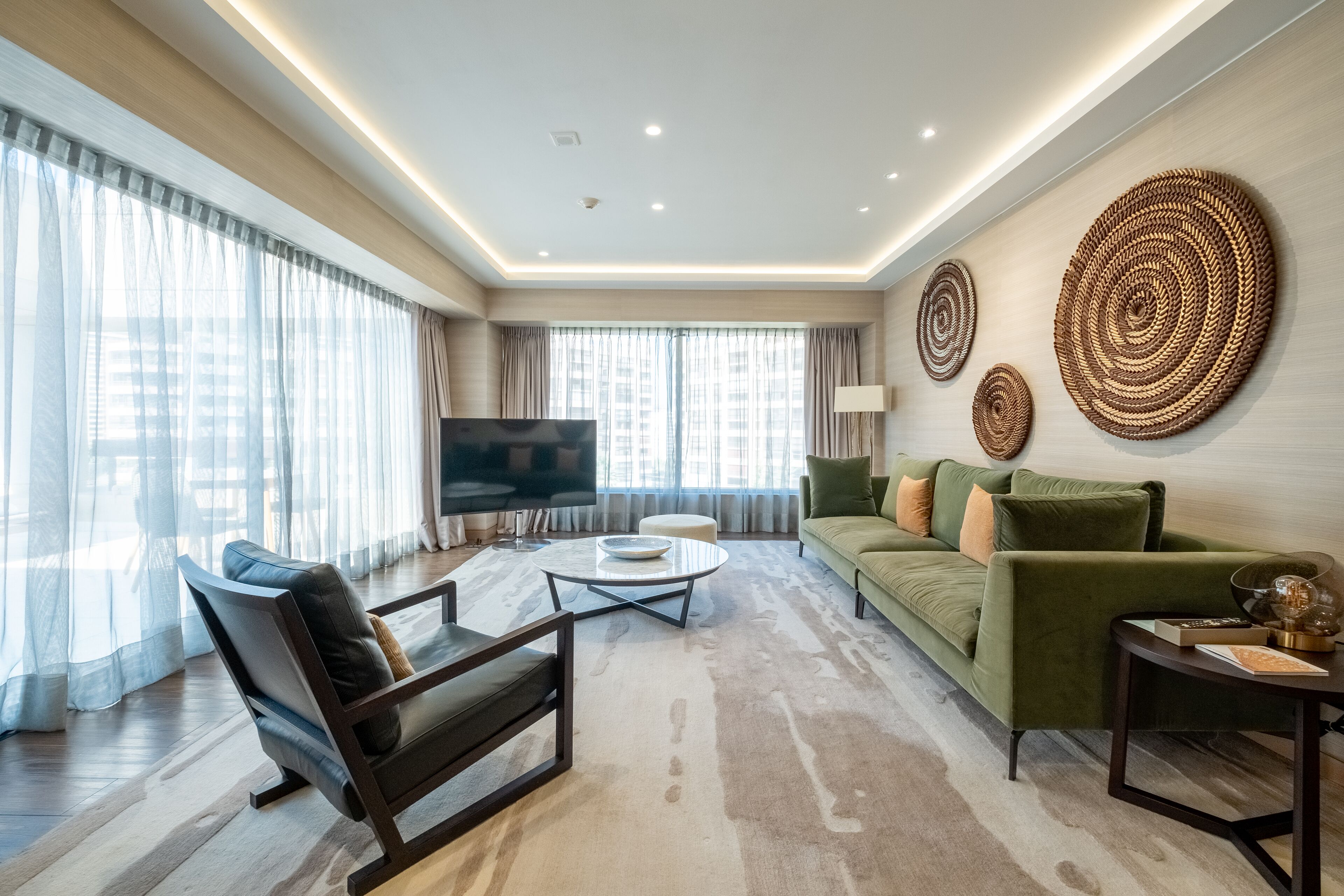 1 bedroom, premium bedding, down duvets, minibar