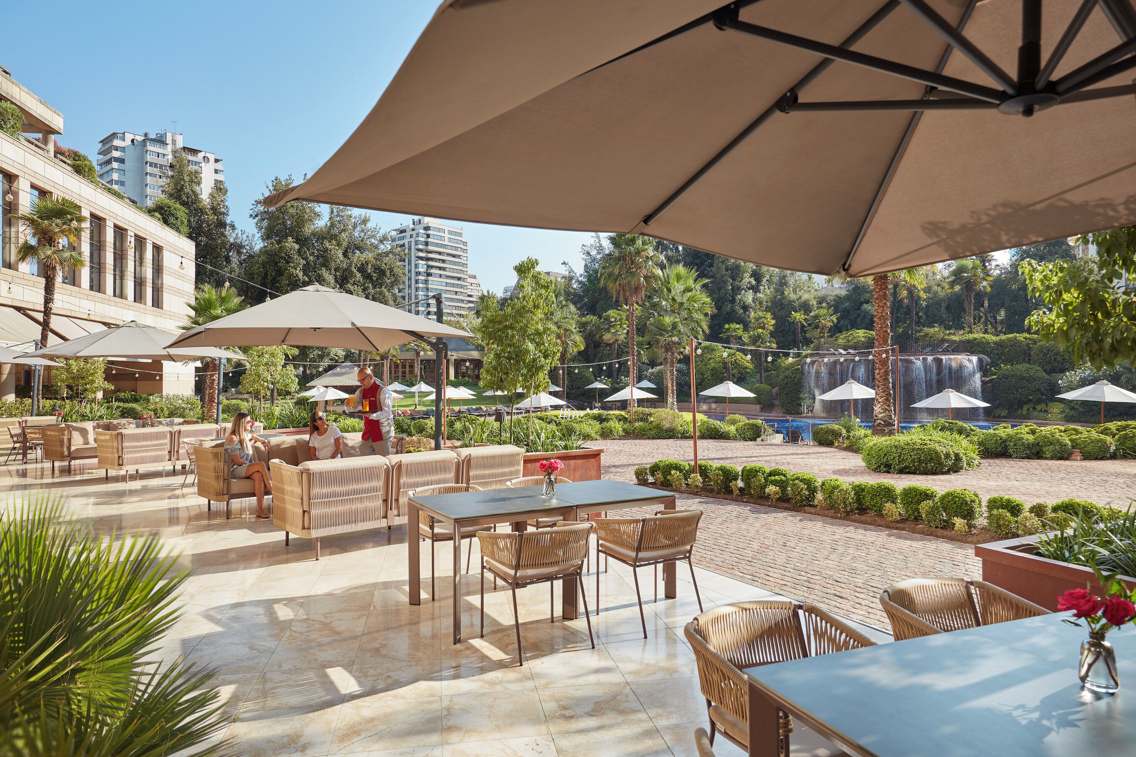 deluxe room, 2 queen beds | lobby lounge | cocktail bar, pool views, open daily