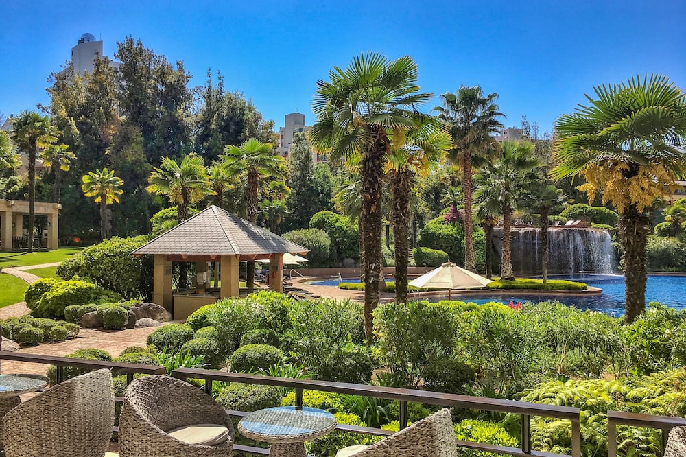 Mandarin Oriental, Santiago