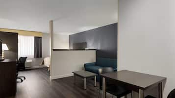 Business Room, 1 Queen Bed with Sofa bed | 1 bedroom, pillowtop beds, desk, blackout drapes