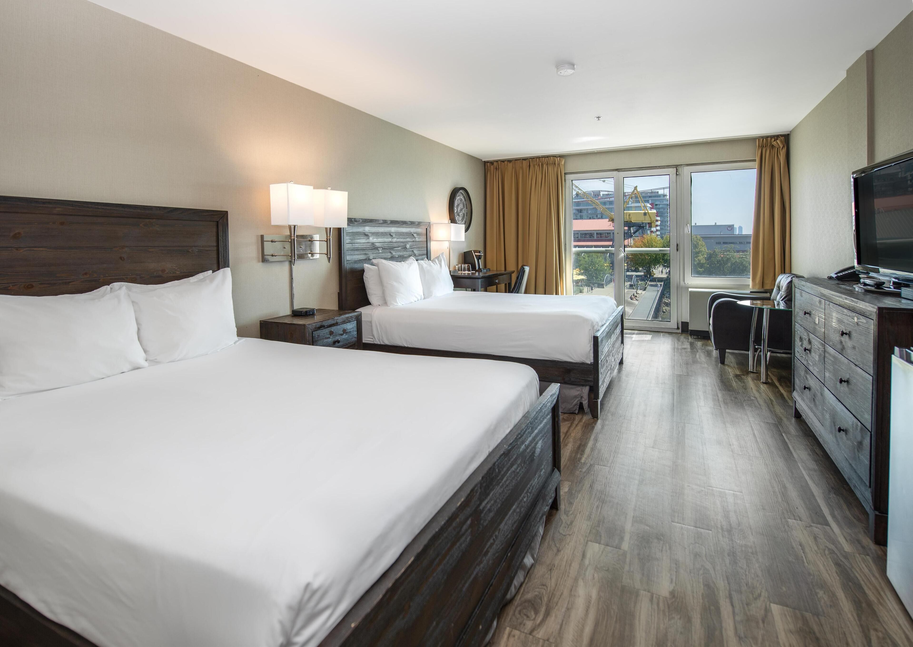 Room, 2 Queen Beds