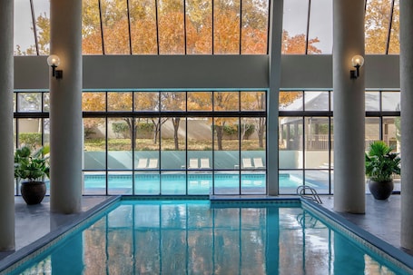 Indoor pool, outdoor pool. Marriott Albuquerque