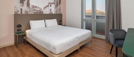 Minibar, caja de seguridad en la habitación, escritorio y wifi gratis