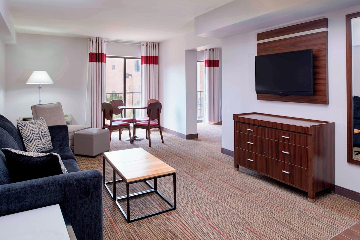 Suite, 1 King Bed with Sofa bed | 1 bedroom, premium bedding, desk, laptop workspace