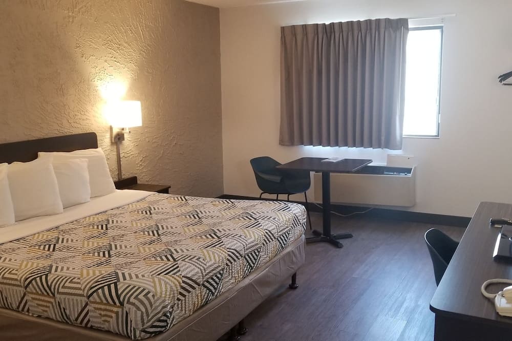 Motel 6 Elk Grove Village, IL - O'Hare