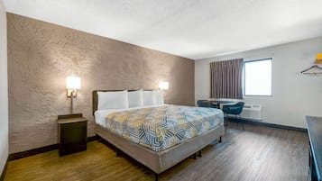 Minibar, desk, laptop workspace, blackout curtains