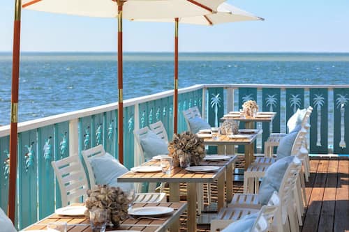 Beach bar