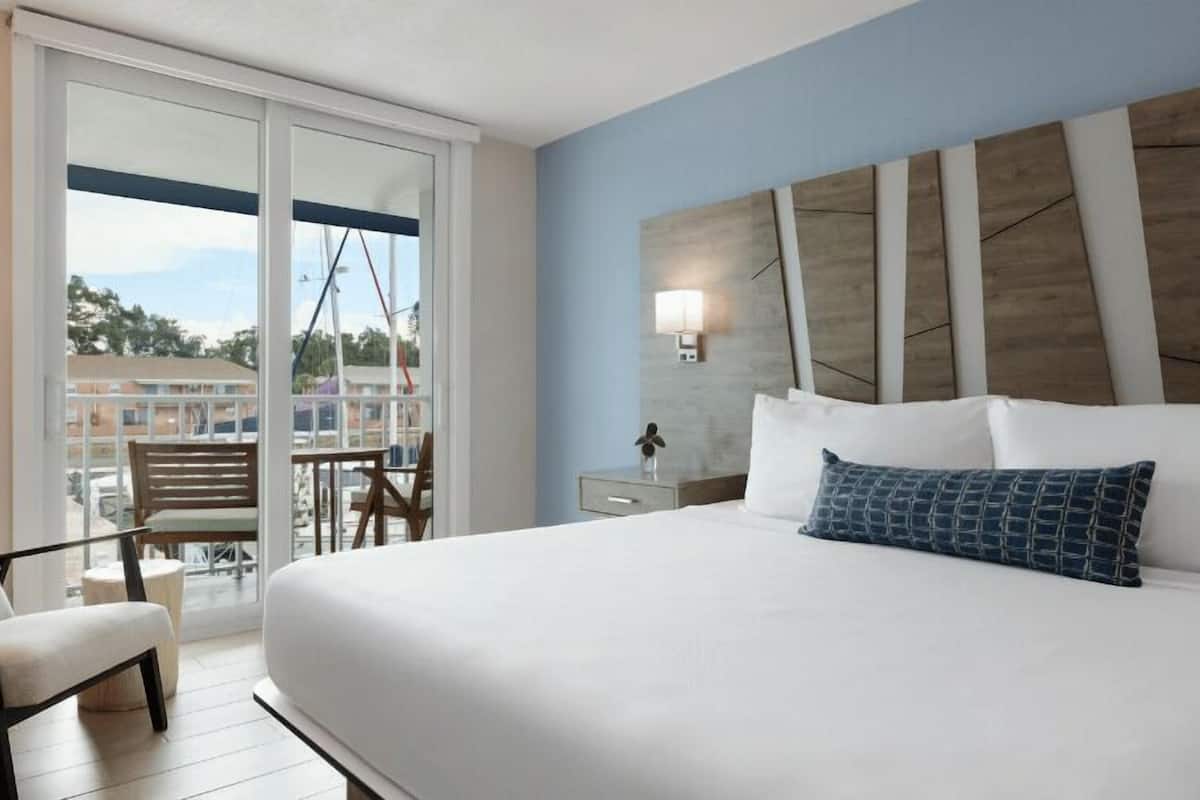 Premier Marina View King | 1 bedroom, premium bedding, in-room safe, desk