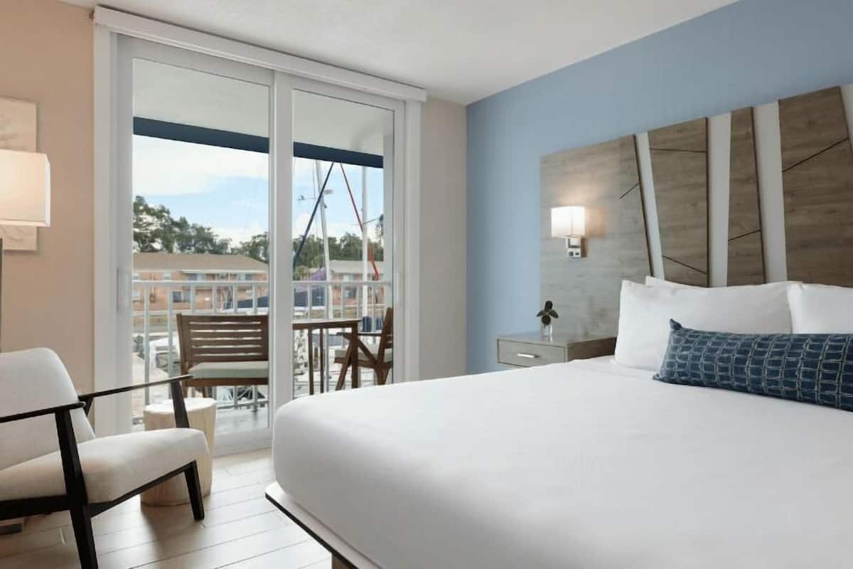 Premier Marina View King