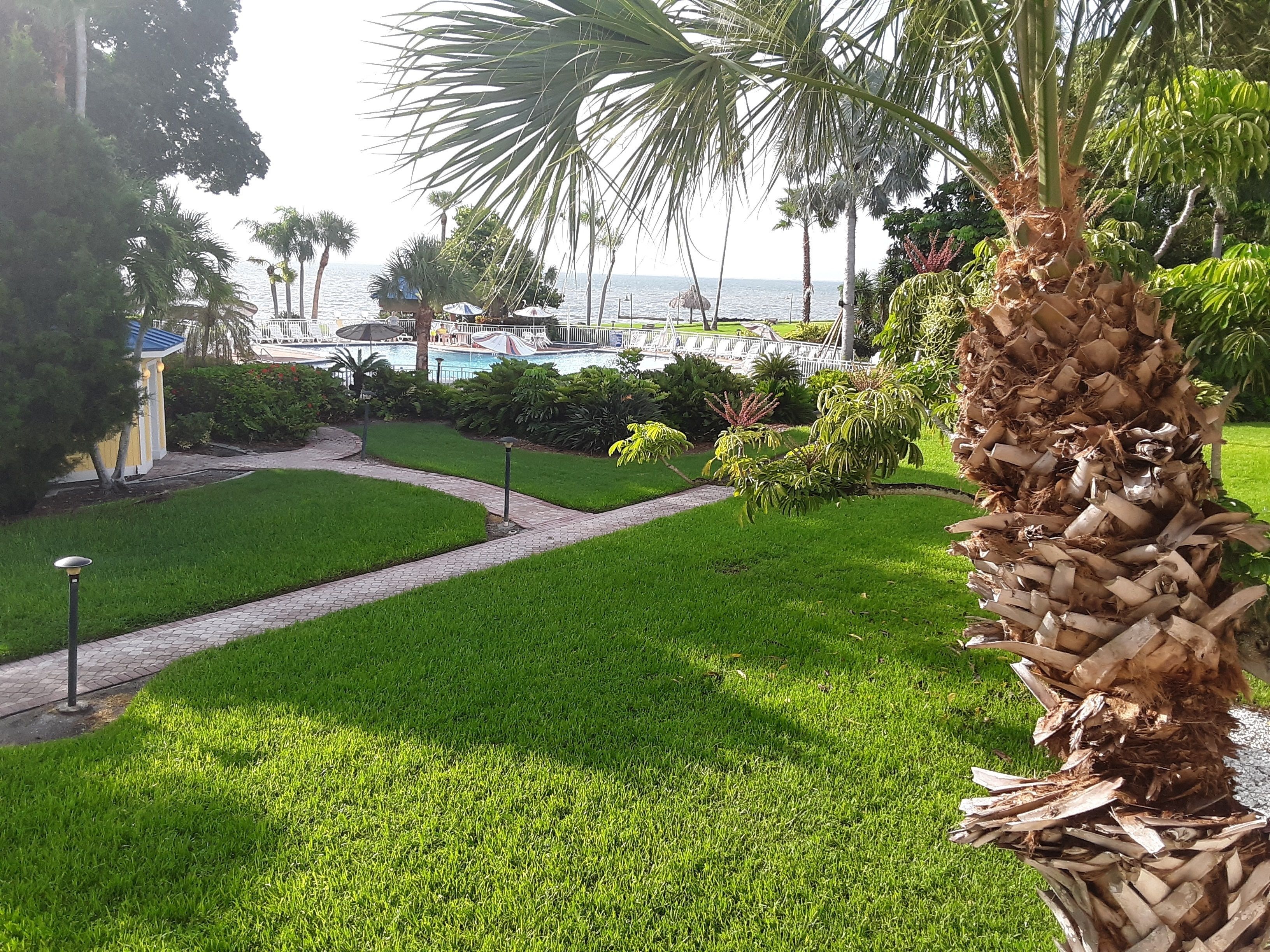 Skybeach Hotel and Marina