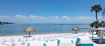 SkyBeach Resort