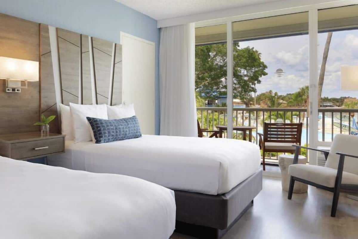 1 bedroom, premium bedding, in-room safe, desk