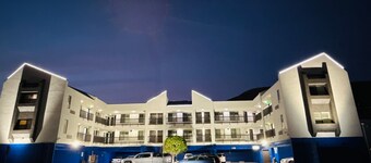 Days Inn by Wyndham San Francisco S/Oyster Point Airport