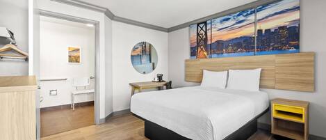 Standard Room, 1 Queen Bed, Accessible | In-room safe, desk, blackout curtains, iron/ironing board