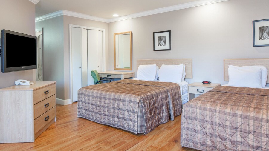 Days Inn by Wyndham San Francisco S/Oyster Point Airport