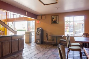Dining - A Victory Inn Tolleson (Tolleson)