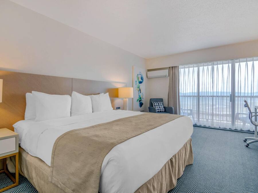 1 King Bed, Ocean View, Non Smoking | In-room safe, desk, laptop workspace, iron/ironing board