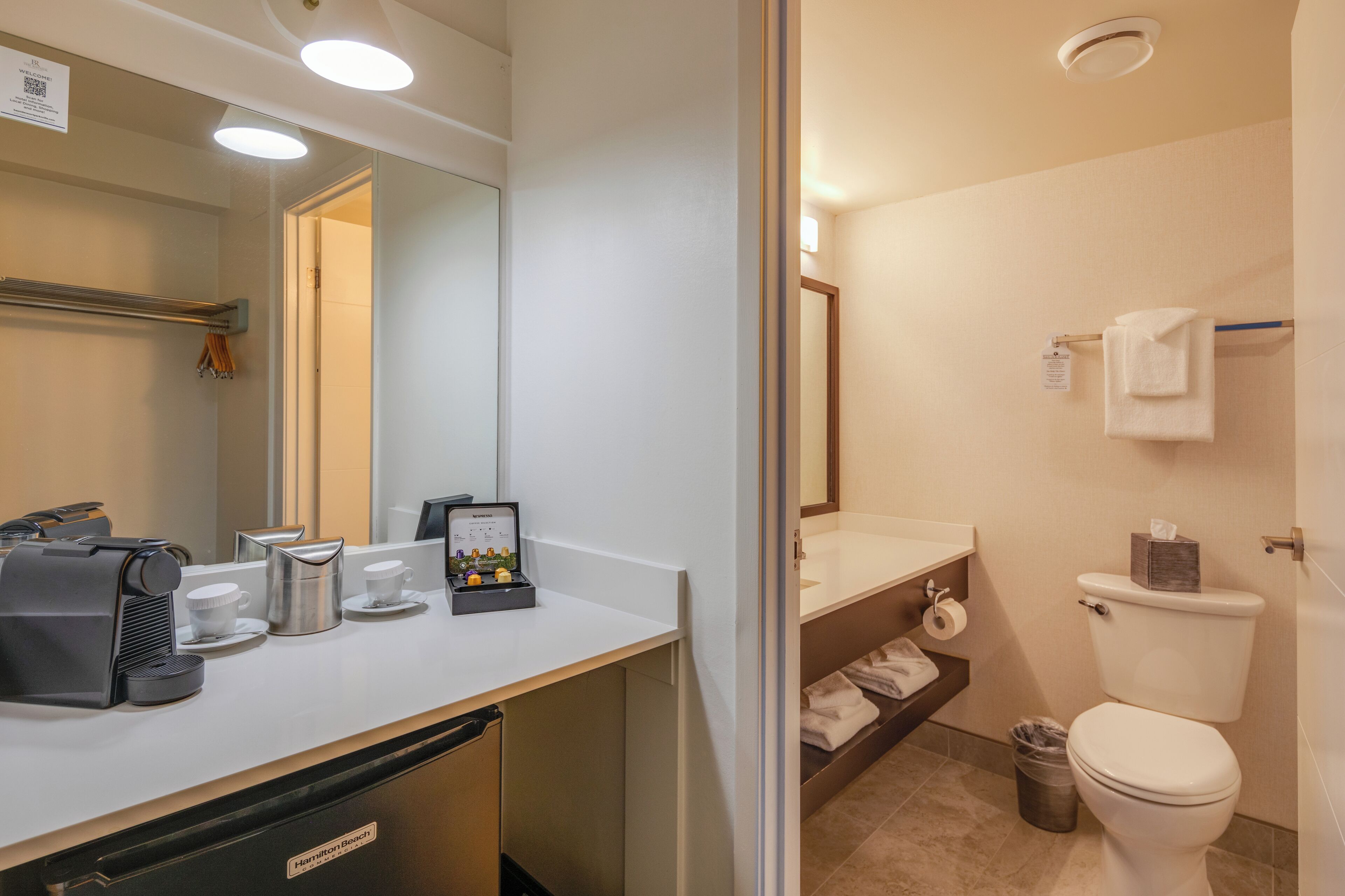 2 queen beds, ocean view, non smoking | bathroom | combined shower/bathtub, eco-friendly toiletries, hair dryer, bathrobes