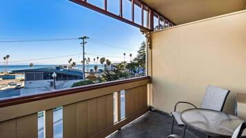 Business Room, 2 Queen Beds, Non Smoking, Ocean View | Desk, iron/ironing board, free WiFi, bed sheets