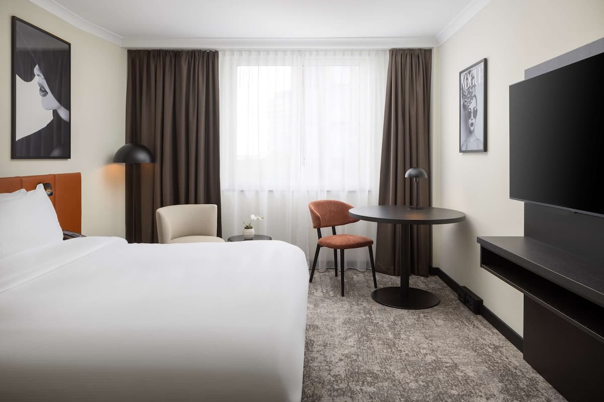 Premium bedding, minibar, in-room safe, desk