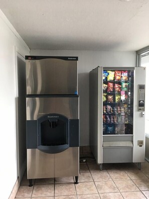 Snack bar