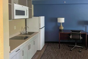 Premium bedding, down comforters, pillowtop beds, desk