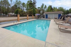 Seasonal outdoor pool, open 9:00 AM to 9:00 PM, sun loungers