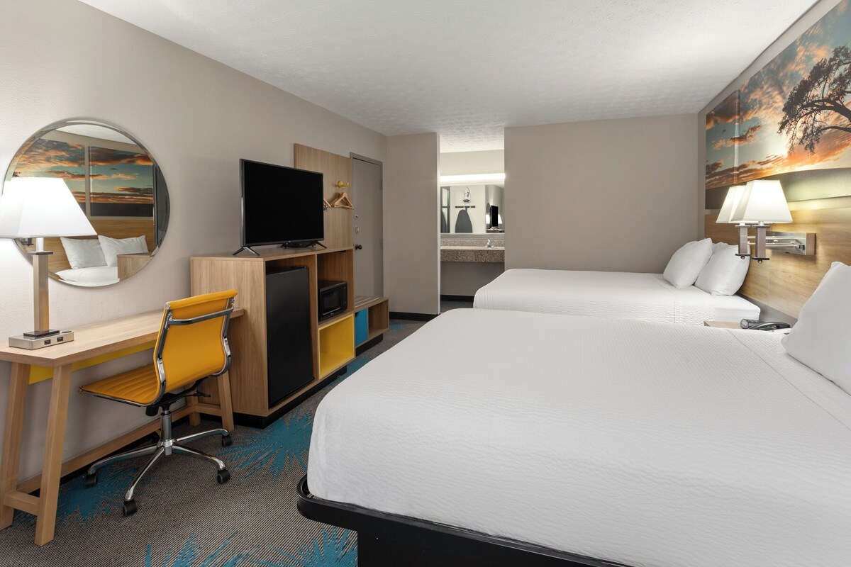 Standard Room, 2 Queen Beds | Desk, iron/ironing board, cots/infant beds, rollaway beds
