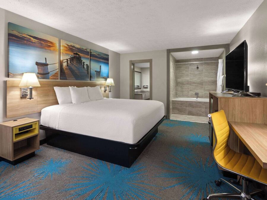 Studio suite, 1 kingsize bed, roken | Bubbelbad