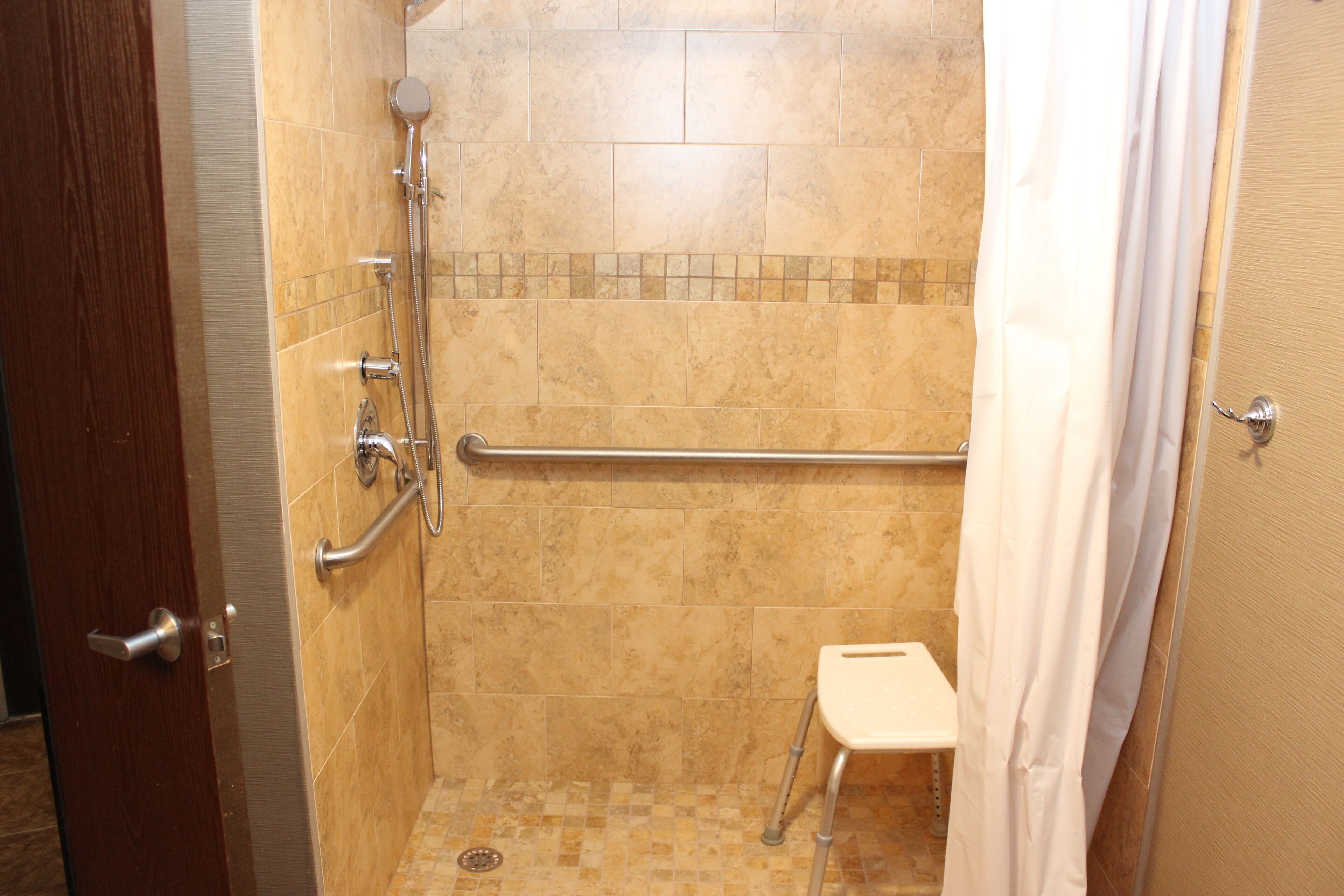 room, 1 double bed, accessible, non smoking | bathroom | hair dryer, towels