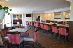 Buffet déjeuner gratuit