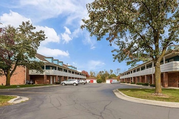 Travelodge by Wyndham Canton/Livonia Area, MI