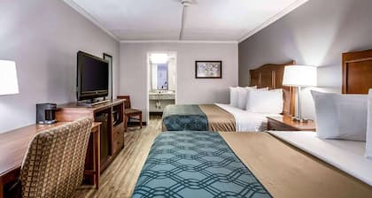 Travelodge by Wyndham Canton/Livonia Area, MI