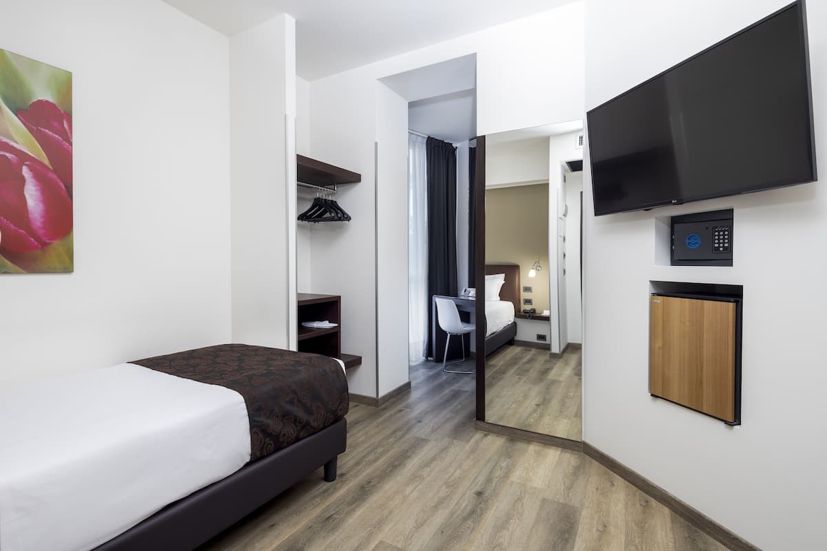 Chambre Simple Économique | 1 chambre, literie hypoallergénique, couette en duvet d'oie, minibar