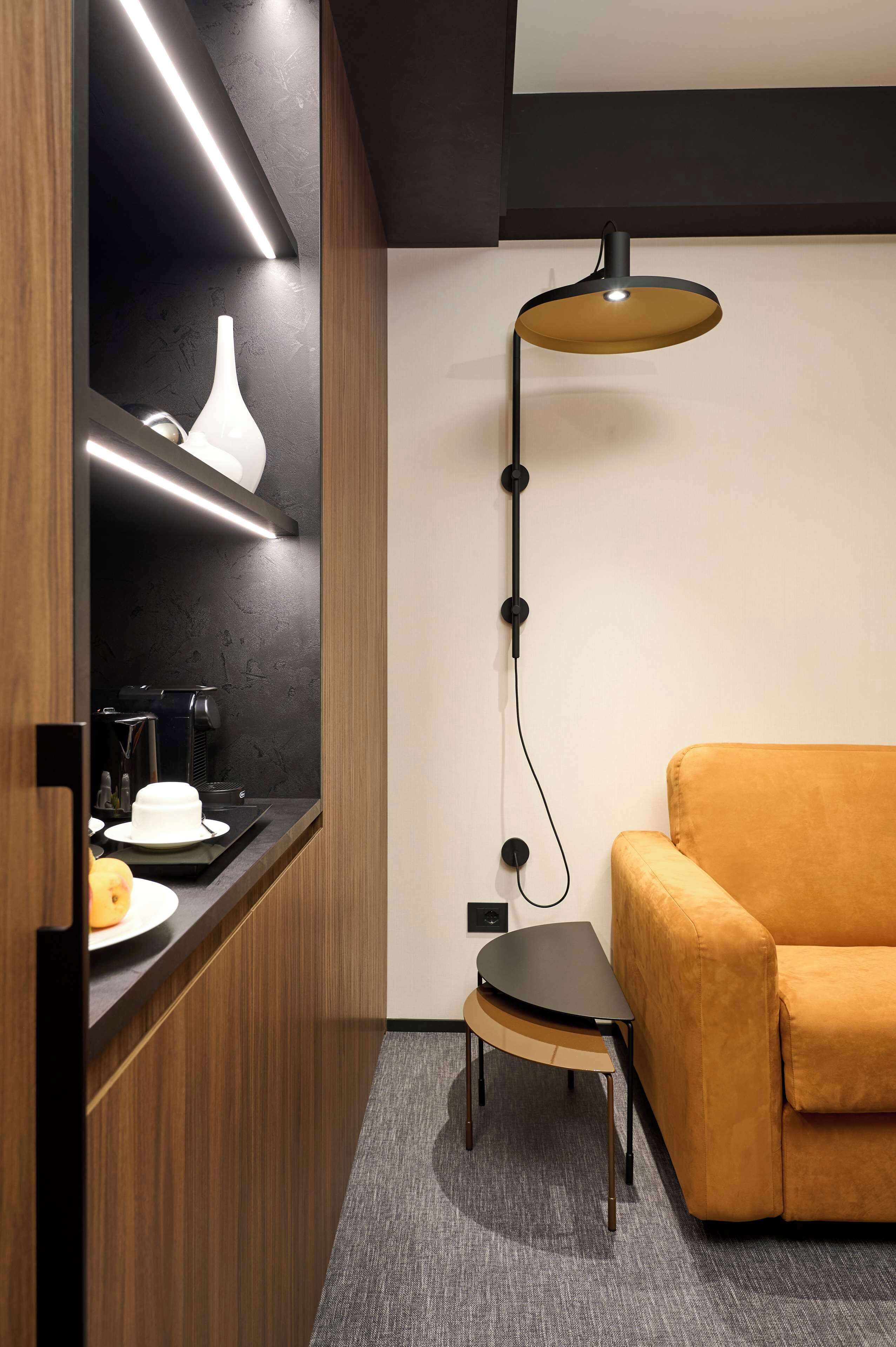 executive room, 1 queen bed, non smoking | coffee and/or coffee maker