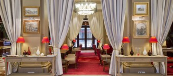 Hotel California Paris
