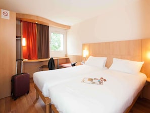 In-room safe, desk, soundproofing, iron/ironing board