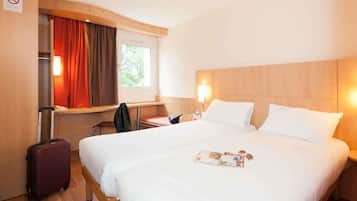 In-room safe, desk, soundproofing, iron/ironing board