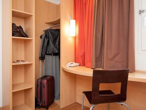 Coffres-forts dans les chambres, bureau, chambres insonorisées