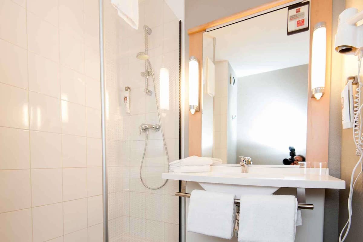 in-room safe, desk, soundproofing, iron/ironing board