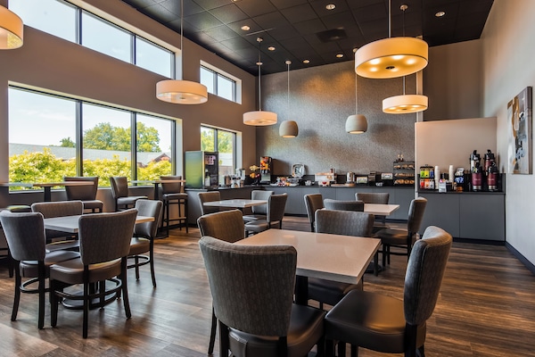 Free daily full breakfast