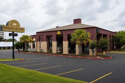 Howdy Hotel