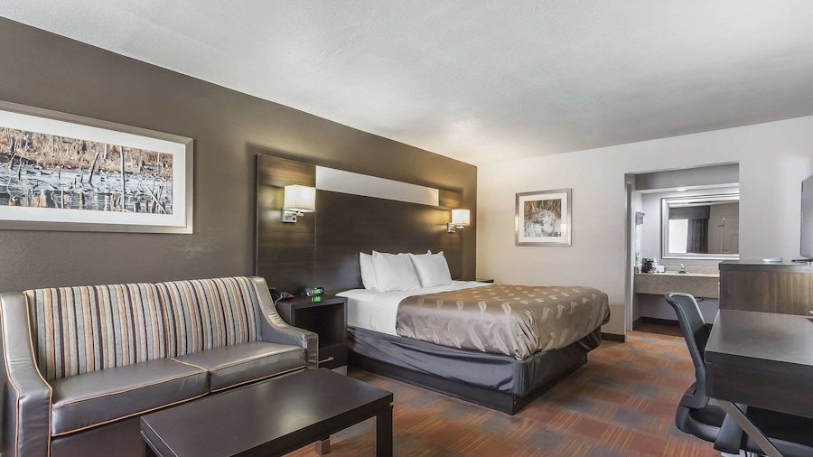 Quality Inn & Suites Stuttgart North