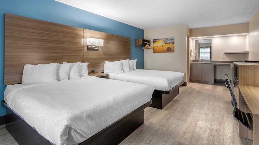 Days Inn by Wyndham Victoria TX East