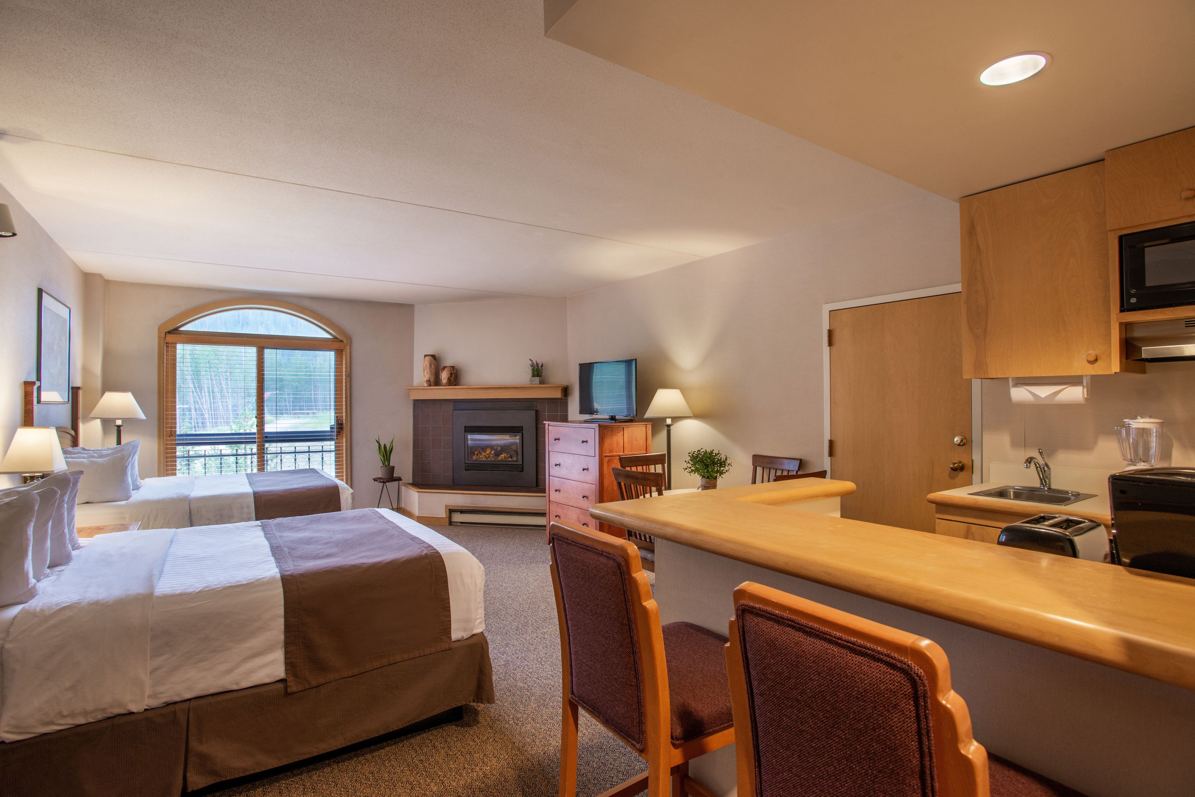 studio, kitchenette | in-room safe, iron/ironing board, free cots/infant beds, free wifi