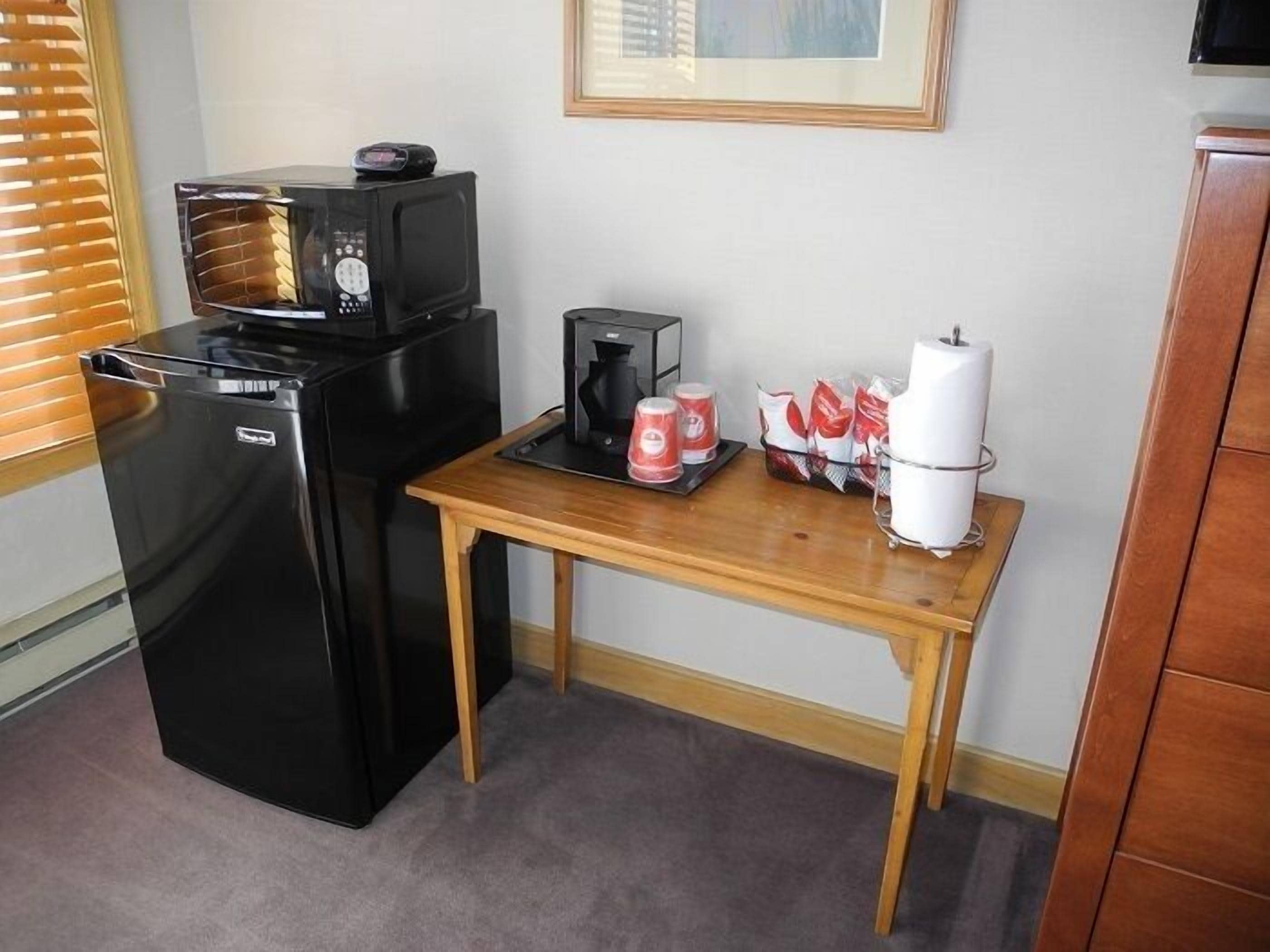 standard room | in-room safe, iron/ironing board, free cots/infant beds, free wifi
