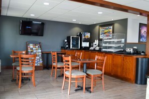Free daily continental breakfast